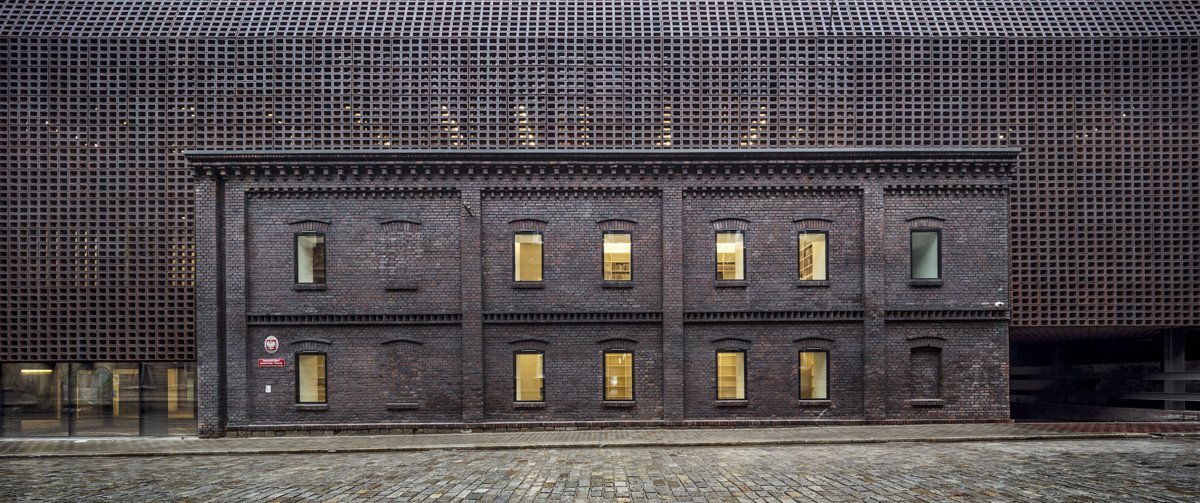 Silesia University's Radio and Television department, BAAS arquitectura; Grupa 5 Architekci; Małeccy Biuro Projektowe