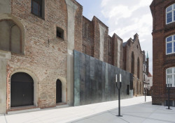 Studio Andreas Heller GmbH Architects & Designers, Evropské muzeum hanzy, pohled od hradního kláštera, foto