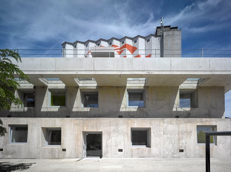 Administrativní budova ve Strančicích, Architektura s.r.o.