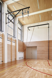 Studio Arch.Design realizovalo novou sportovní halu základní školy v pražských Letňanech