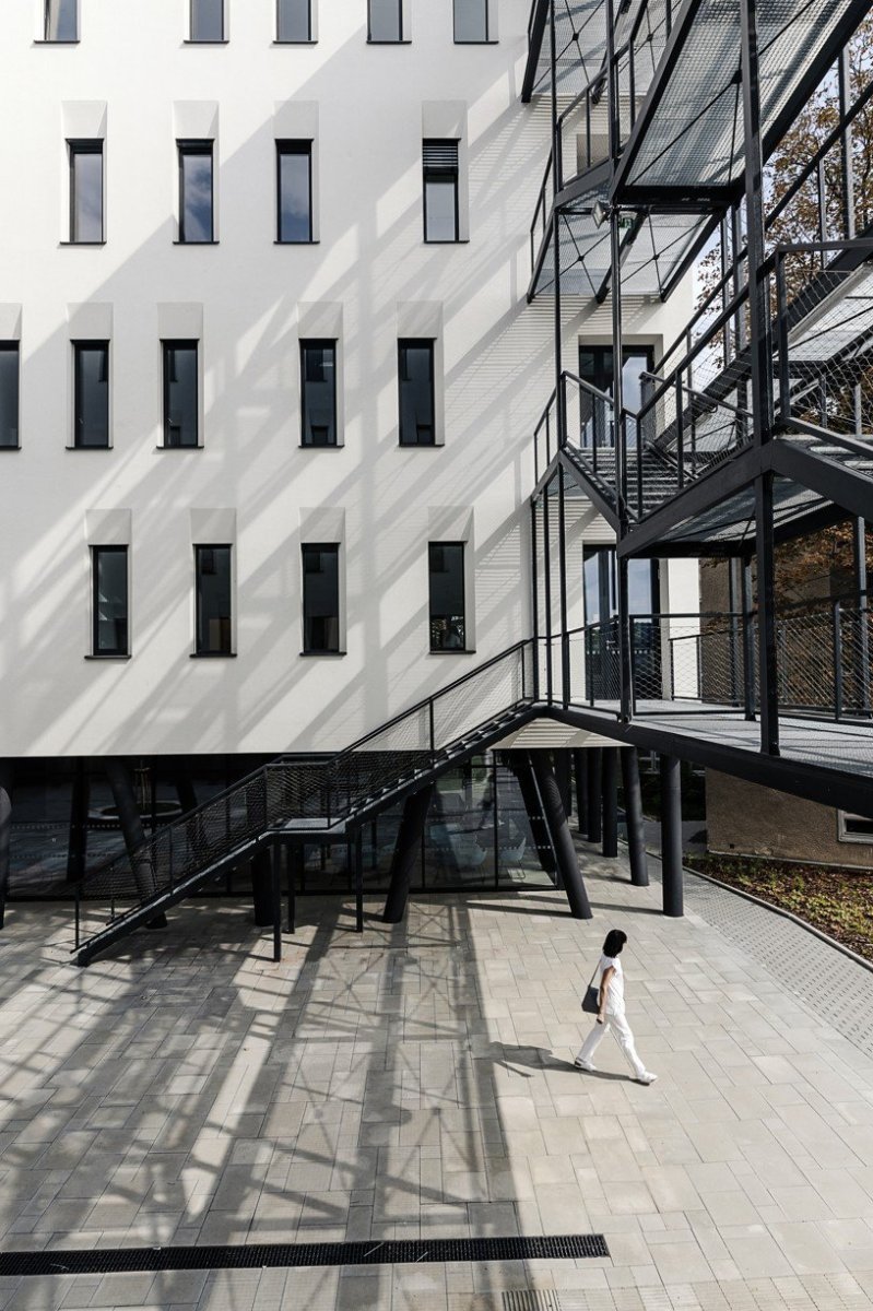 Novostavba II. Interní kliniky a geriatri v Olomouci, Adam Rujbr Architects