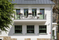 Zrekonstruovaný penzion v Hřensku od architektek z ateliéru Ykony