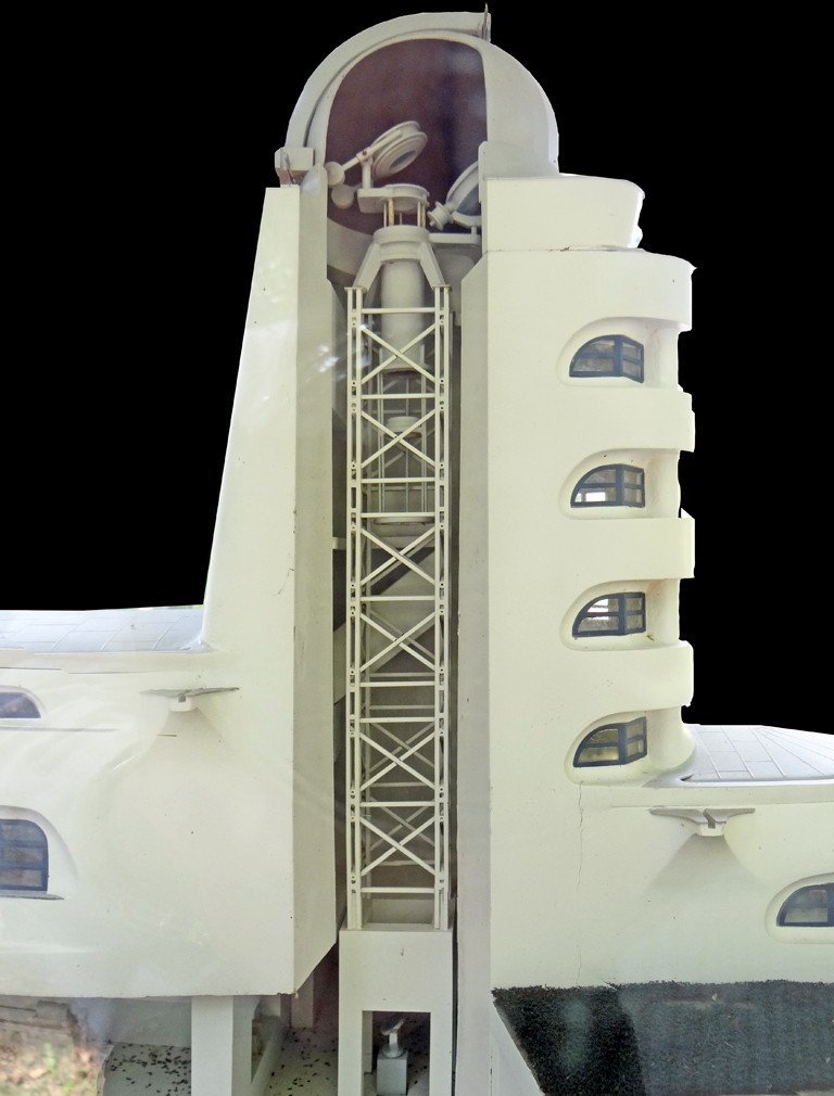 Einsteinova věž, Erich Mendelsohn,