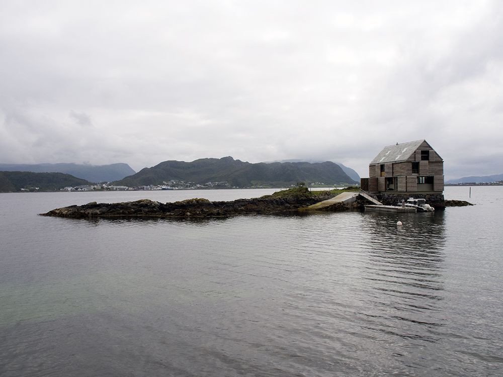 Knut Hjeltnes AS Sivilarkitekter MNAL, chata na osrůvku Sildegarnsholmen, pohled ze severovýchodu, foto