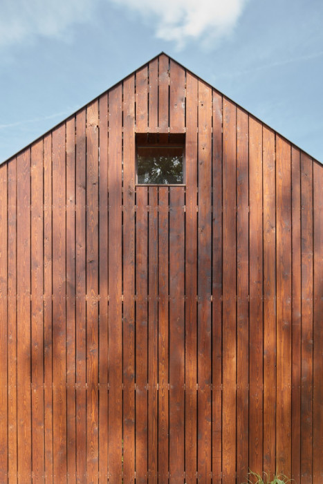 Chata u rybníku, A111