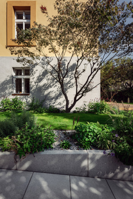 Rekonstrukce vily na Vinohradech od edit! architects