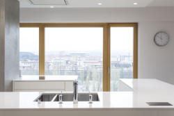 Interiér podle návrhu studia Ambience Design, ve kterém byly použity produkty TechnisSone v designu Crystal Absolute White