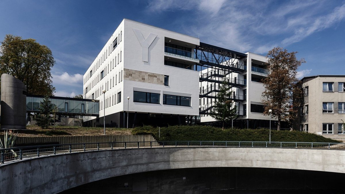 Novostavba II. Interní kliniky a geriatri v Olomouci, Adam Rujbr Architects