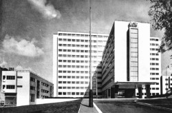 Všeobecný penzijní ústav, dnes Dům Radost, na pražském Žižkově od architektů Josefa Havlíčka a Karla Honzíka, 1932−1934