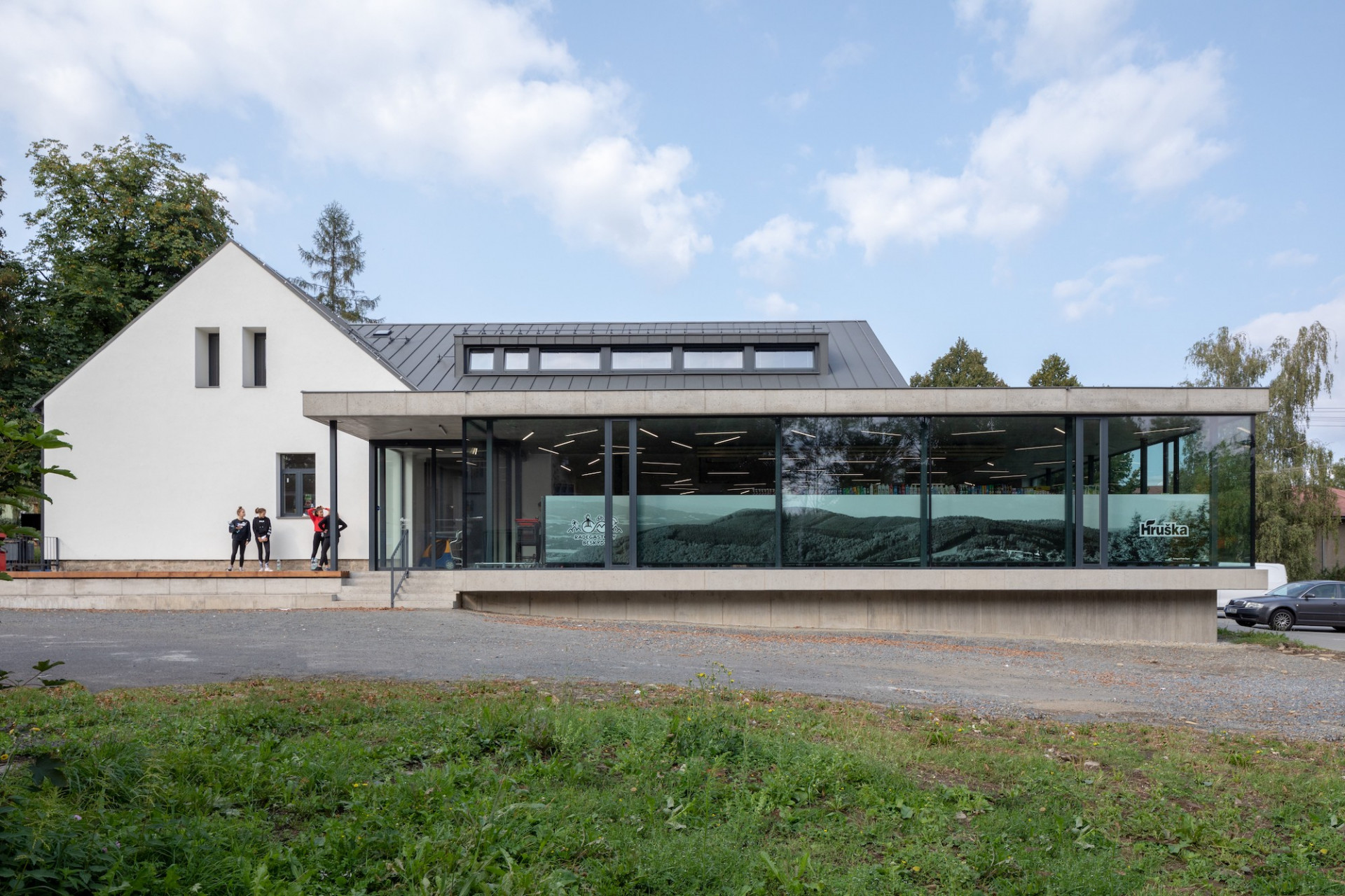 Polyfunkční dům Hruška v Trojanovicích, Kamil Mrva Architects