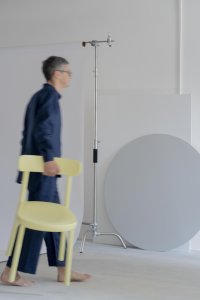 Český výrobce stolů a židlí TON představuje novou židli La Zitta (italsky tichá)