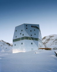 Horská chata Monte Rosa, Bearth & Deplazes Architekten
