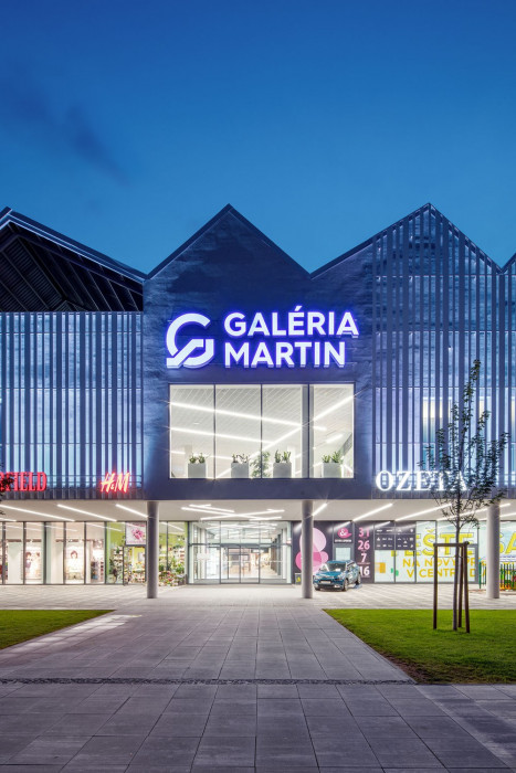 Přestavba obchodního domu Prior na Galérii Martin od A8000