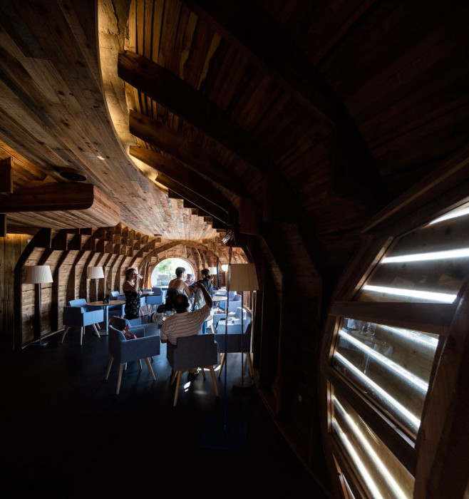 FCC Arquitectura & Paulo Lobo, Cella Bar - foto