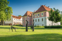 Zámek Mitrowicz, Labor 13, Atelier Flera - foto exteriéru