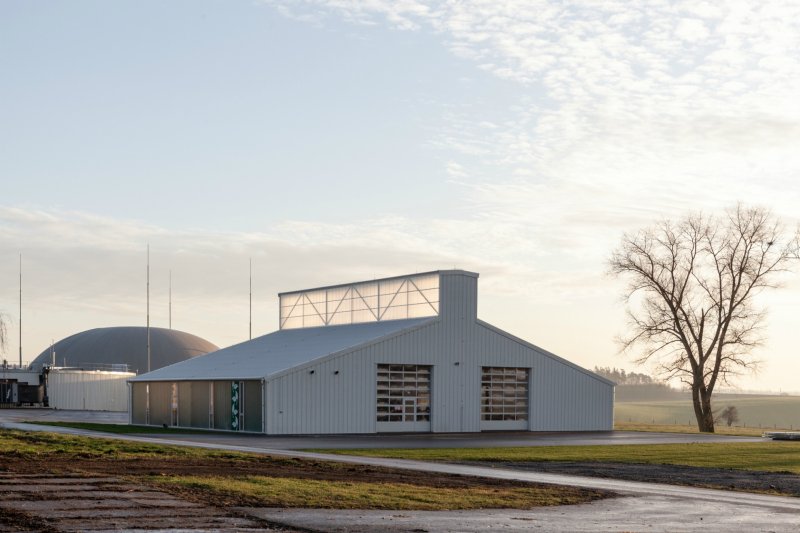 White Shed - zemědělské dílny Opatov, Atelier 111 architekti/ Veronika Indrová, Jiří Weinzettl