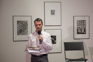 Architekti CZ v Brně, Jaroslav Sládeček zahajuje debatu - foto