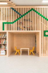 Domeček - tady se dá trochu schovat. (Mateřská škola ve Vědomicích, Architip)