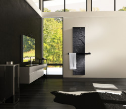 Koupelnový radiátor včetně sušiče ručníků. Je možné v různém barevném provedení.