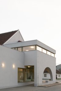 Sokolovna ve Veverských Knínicích, studio New Work