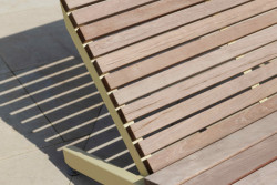 Společnost mmcité nabízí nábytek a mobiliář z jatoby s označením FSC. Díky tomu splňuje nejpřísnější kritéria pro její těžbu v amazonském pralese.