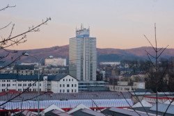 Třetí den vyražte do Kryštofova údolí. Od nádraží uvidíte na město z jiného úhlu.