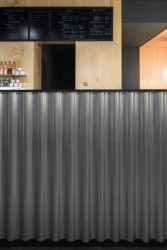 Interiér Cafe Smoo v Příbrami, Michael Karnet