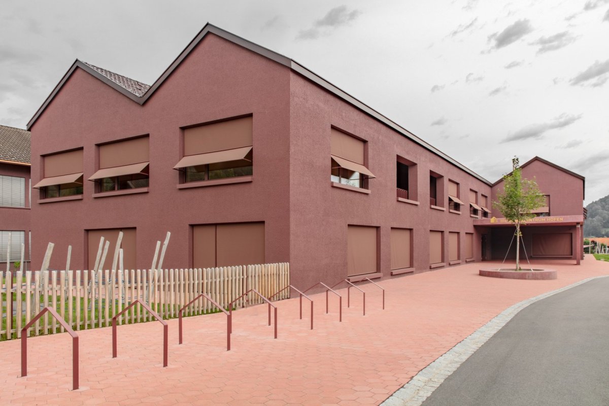 Energetická účinnost vzdělávacích institucí jde ruku v ruce s estetickým vzhledem jejich exteriérů. S fasádními řešeními od společnosti Sto dosáhnete dokonalých tepelně izolačních výsledků.