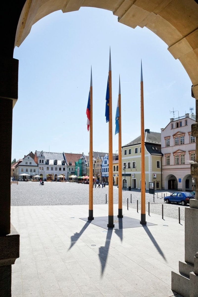 Vladimír Balda architekt & atakarchitekti, Rekonstrukce náměstí ve Frýdlantu – foto