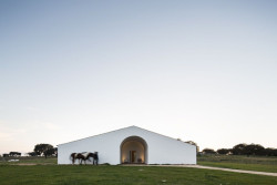 House in time, Manuel e Francisco Aires Mateus