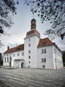 Rekonstrukce arcibiskupského zámku a zahrad na hotel, SHA Šafer Hájek architekti