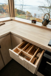 Cabin Rones, Sanden+Hodnekvam / Ingvild Hodnekvam, John Sanden, Yngvild Lund.