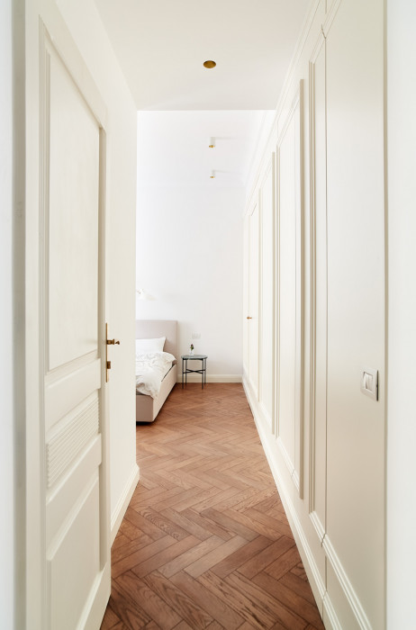 Byt s tajnou koupelnou, Markéta Bromová, Lenka Míková