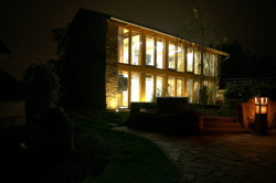 Dům v sadu, Radek Hadrbolec.