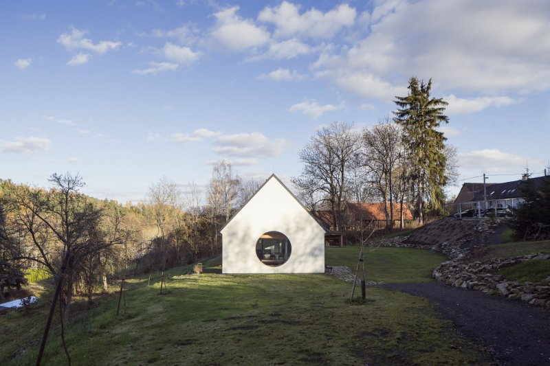 Rekreační rodinný dům od studia Lenka Míková architekti