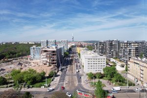Společnost Central Group v současné době dokončuje demolici dřívějšího telekomunikačního komplexu.