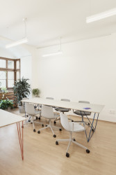 V prvním a druhém patře našly místo kanceláře