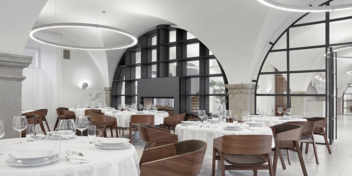 Transformace barokní sýpky ve Velkých Pavlovicích na hotel Lotrinský, EA architekti