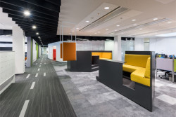 monom, Kanceláře firmy BlueLink – foto