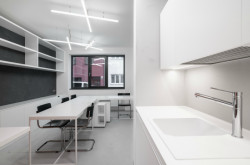 Dům s kancelářemi a byty v Brně, studio AEIOU