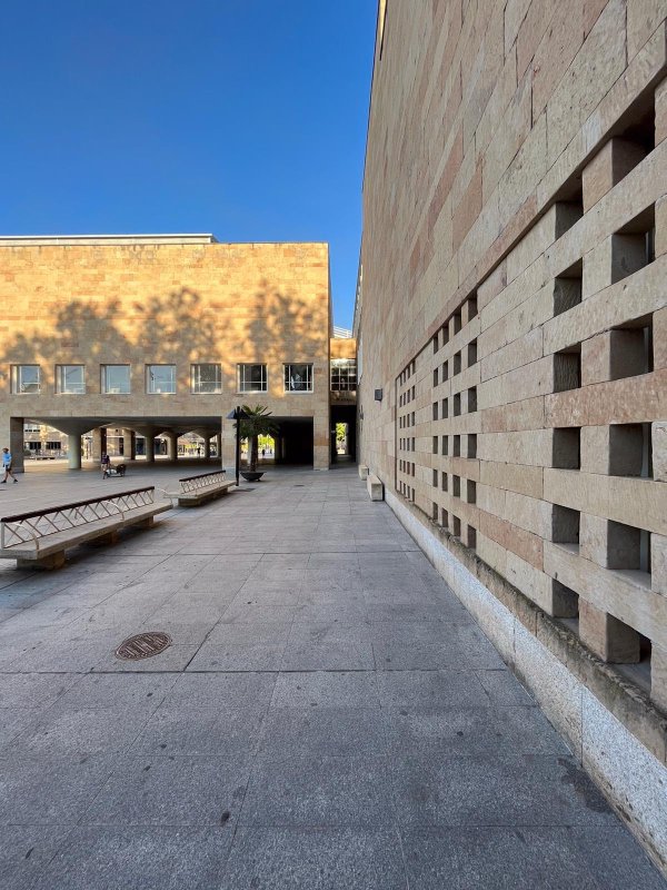 Radnice v Logroño, La Rioja, Rafael Moneo, 1976-1981