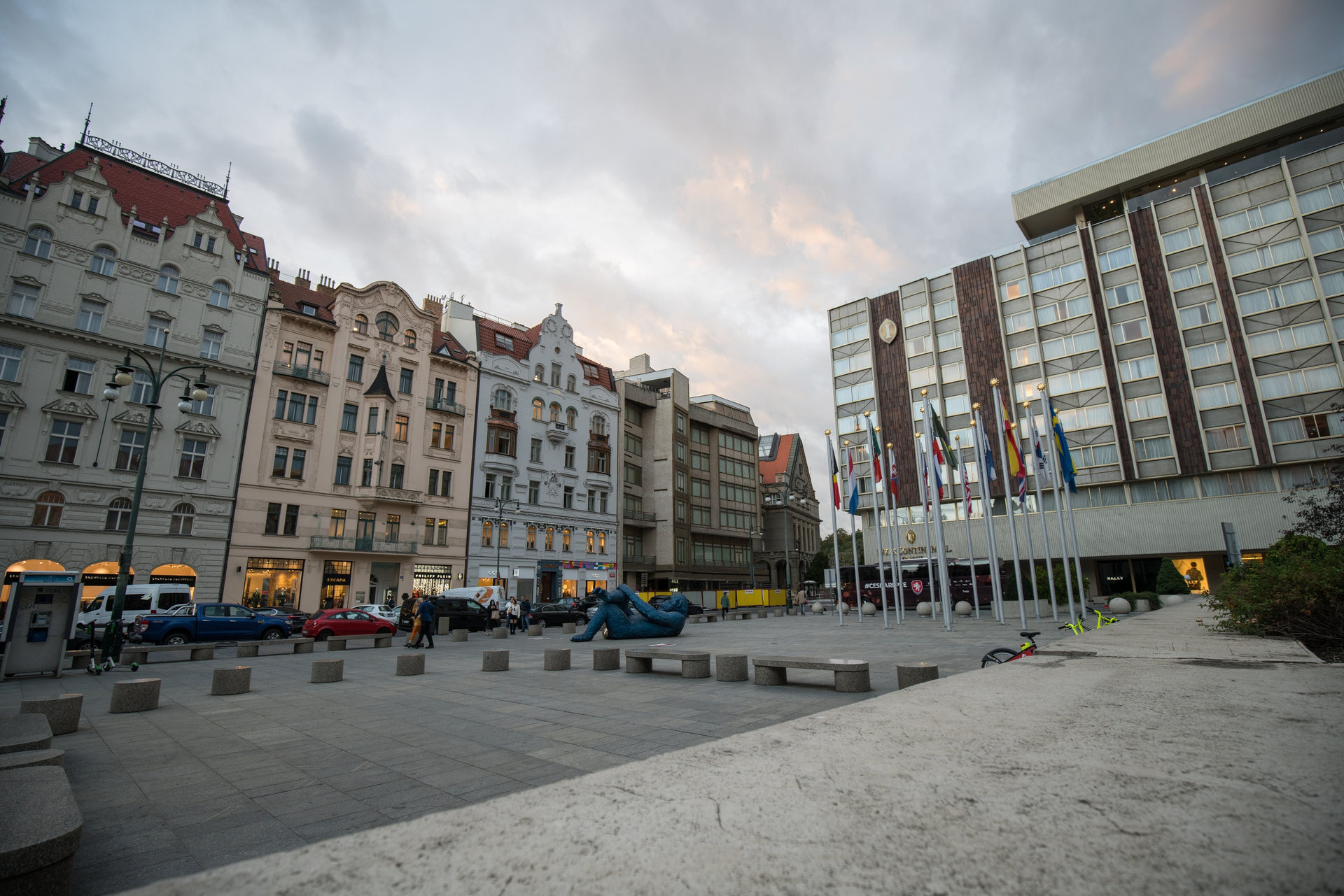 RaumScape - piazzetta u hotelu Fairmont Golden Prague