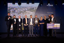 Druhou cenu převzali Grupa 5 Architekti za svůj projekt Lakeside.