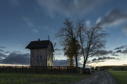 o4 architekci zrekonstruovali starý větrný mlýn v polském Lubartówě