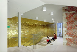 import.export ARCHITECTURE, The Moon – foto