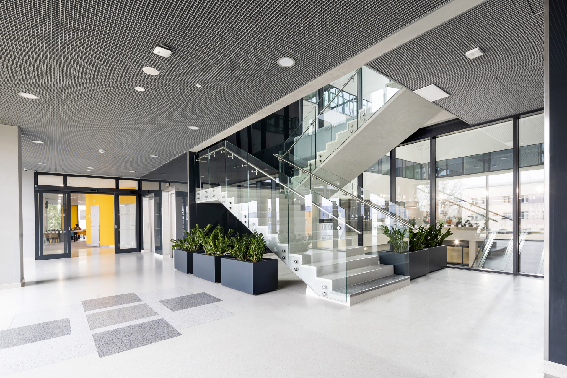 Pardubický kraj má nový pavilon urgentního příjmu. V orientaci zde pomáhají barvy.