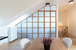 Interiér mezonetového bytu, studio AEIOU