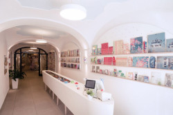 Edit!, Papírnictví Plojhar – foto