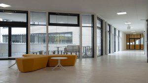 Přístavba ZŠ DR. E. Beneše, Med Pavlík architekti - foto