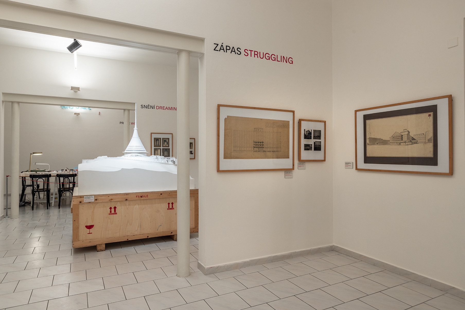 Pohled do výstavy Architektura v procesu MUO